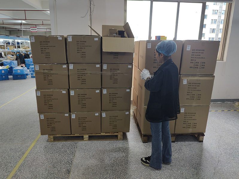 Hangzhou Jianjia Household Supplies Co.,Ltd. manufacturer production line
